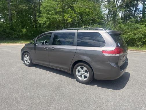 2012 Toyota Sienna LE