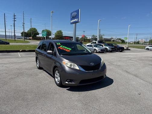 2012 Toyota Sienna LE