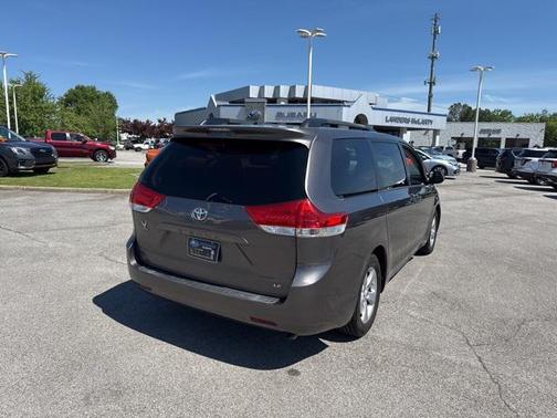 2012 Toyota Sienna LE