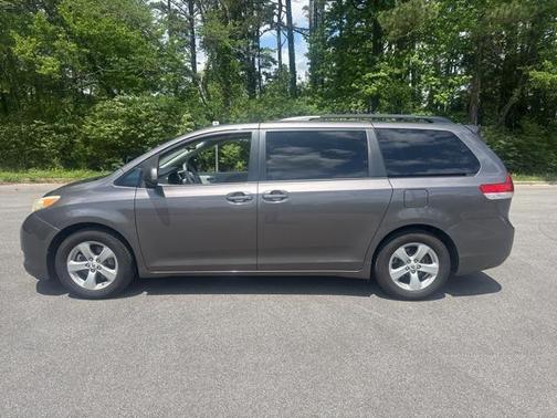 2012 Toyota Sienna LE
