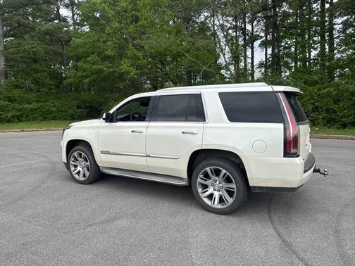2015 Cadillac Escalade Luxury