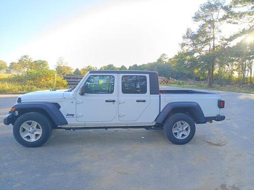 2021 Jeep Gladiator Sport S