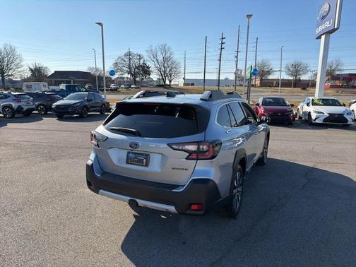 2025 Subaru Outback Touring XT