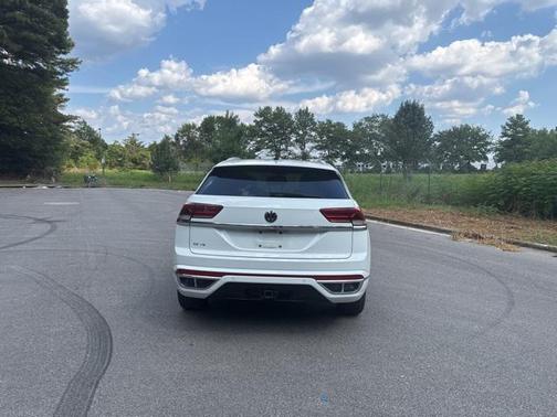 2021 Volkswagen Atlas Cross Sport 3.6L V6 SE w/Technology R-Line