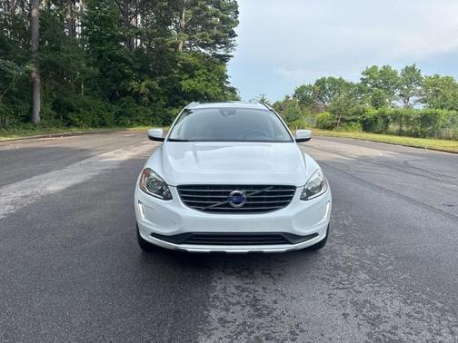 2015 Volvo XC60 T5 Premier Plus