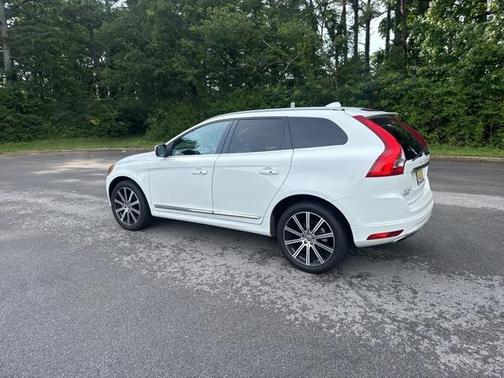 2015 Volvo XC60 T5 Premier Plus