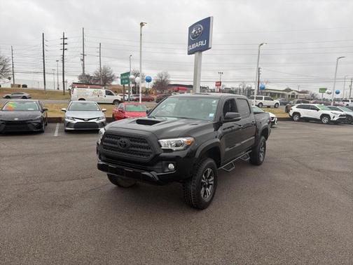 2017 Toyota Tacoma TRD Sport