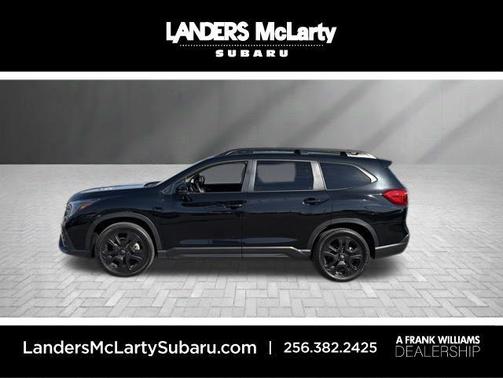 Crystal Black Silica 2023 Subaru Ascent Onyx Edition Limited 7-Passenger