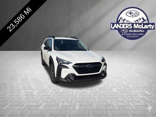 Crystal White Pearl 2025 Subaru Outback Premium