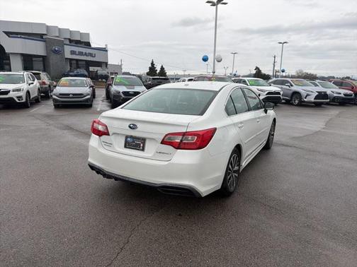 2019 Subaru Legacy Base