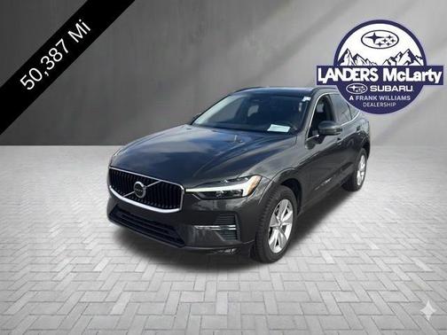 2022 Volvo XC60 B5 Momentum