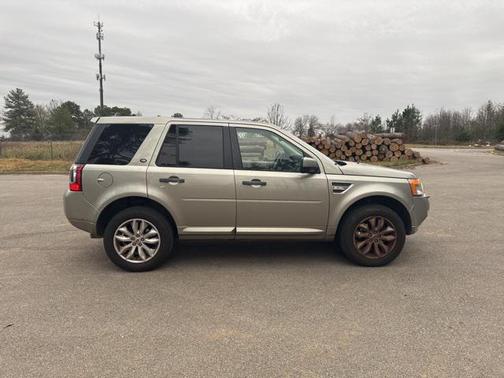 2011 Land Rover LR2 Base