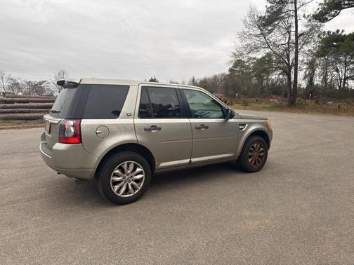 2011 Land Rover LR2 Base