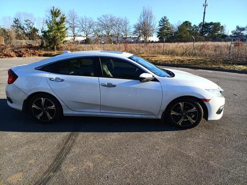 2018 Honda Civic Touring