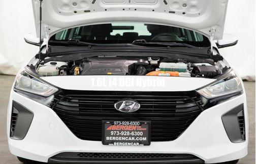 2018 Hyundai IONIQ Hybrid Blue