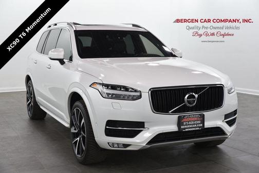 2018 Volvo XC90 T6 Momentum