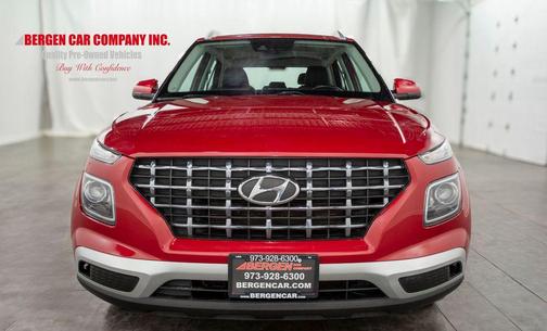 2022 Hyundai VENUE SEL