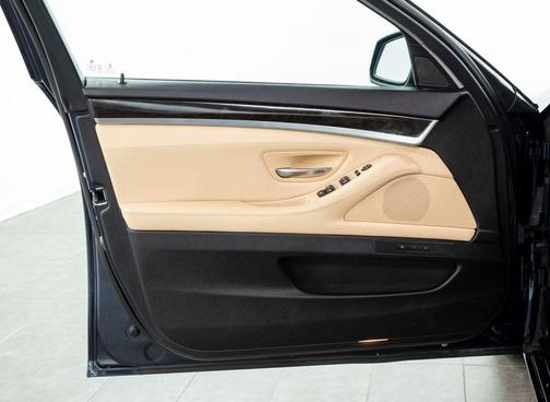 2016 BMW 528 i xDrive