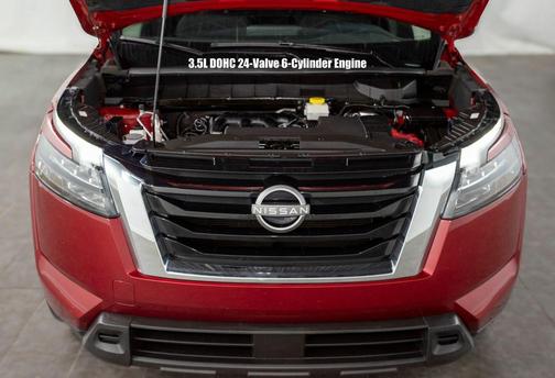 2023 Nissan Pathfinder SV
