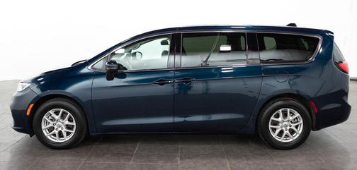 Blue Pearl 2023 Chrysler Pacifica Touring-L