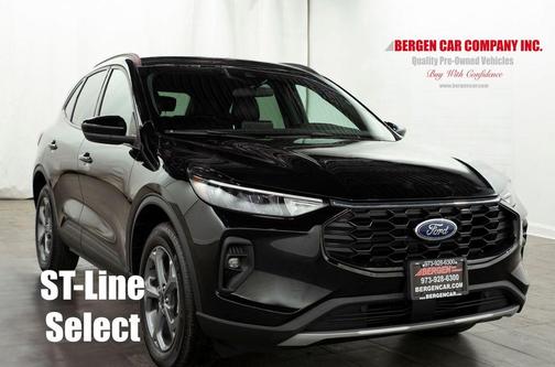 2025 Ford Escape ST-Line Select