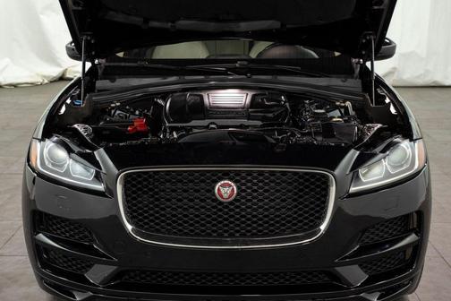 2020 Jaguar F-PACE 30t Prestige