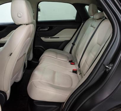 2020 Jaguar F-PACE 30t Prestige