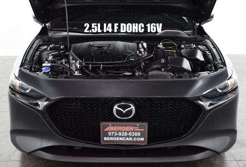 2023 Mazda Mazda3 FWD w/Preferred Package