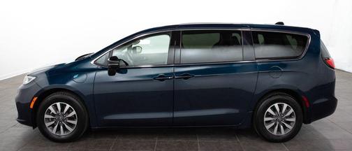 Blue Pearl 2024 Chrysler Pacifica Hybrid Select