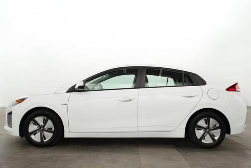 2020 Hyundai IONIQ Hybrid Blue