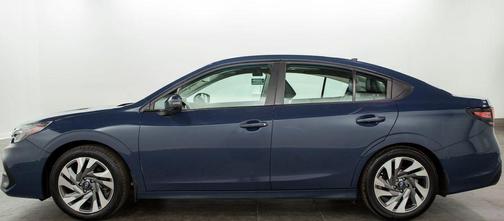 2024 Subaru Legacy 