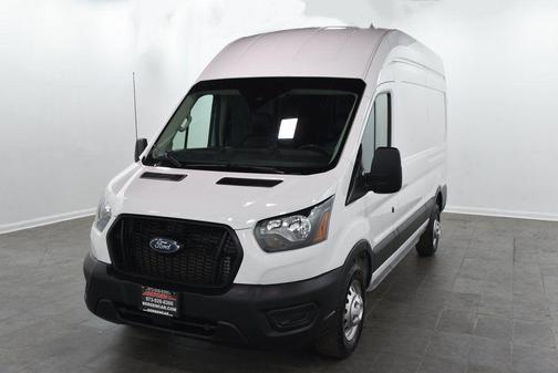 2022 Ford Transit-250 Base