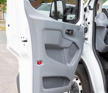 2016 Ford Transit-250 130 WB Medium Roof Cargo
