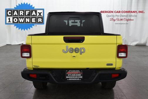2023 Jeep Gladiator Overland