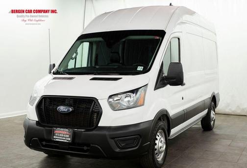 2022 Ford Transit-250 Base