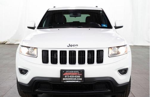 Bright White Clearcoat 2015 Jeep Grand Cherokee Laredo