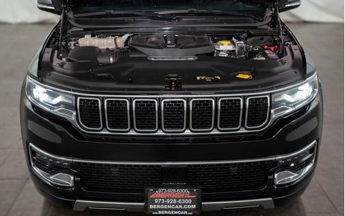 2023 Jeep Wagoneer L Series III