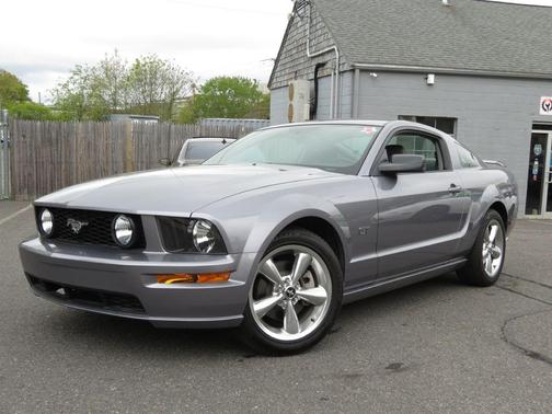 Gray 2006 Ford Mustang GT Premium