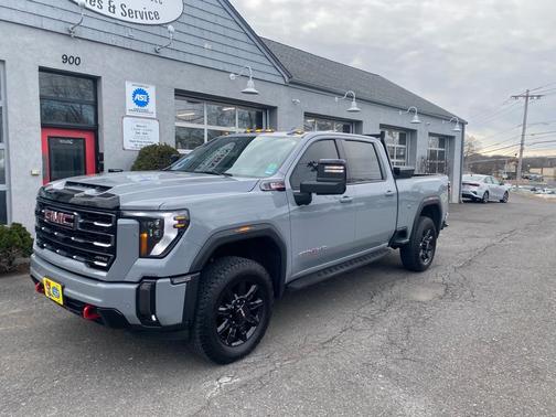 2024 GMC Sierra 2500 AT4