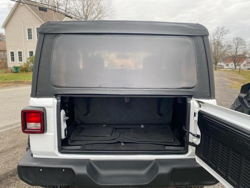 2021 Jeep Wrangler Sport