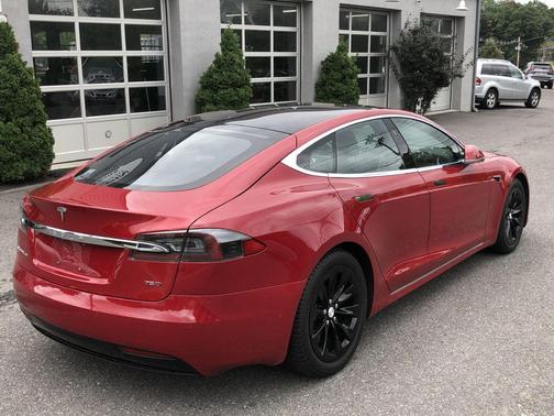 2017 Tesla Model S 75D
