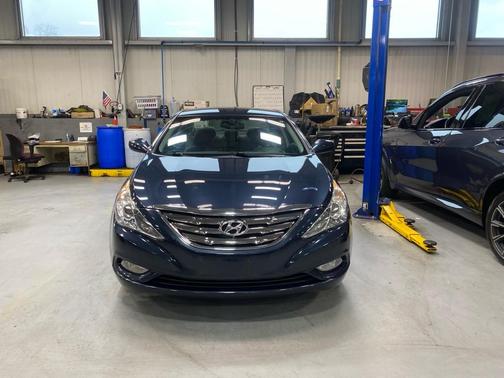 2013 Hyundai SONATA SE
