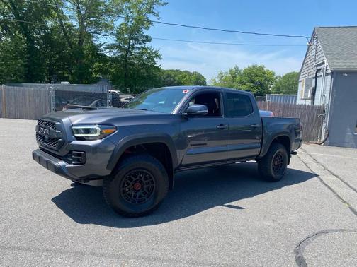 2022 Toyota Tacoma TRD Pro