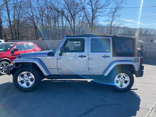 2013 Jeep Wrangler Unlimited Sahara