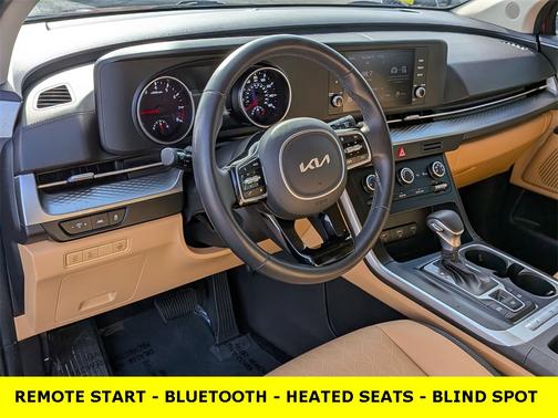 2023 Kia Carnival LX