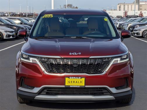 2023 Kia Carnival LX