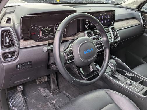 2022 Kia Sorento S