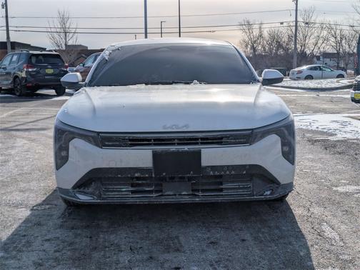 2025 Kia K4 LX