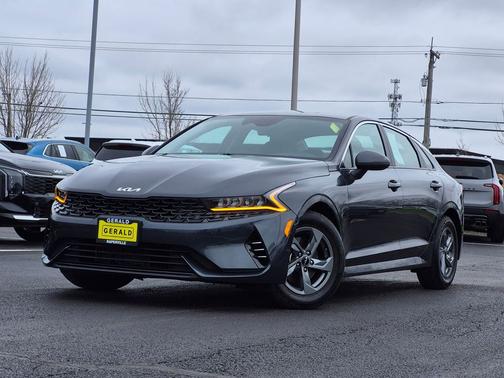 Gravity Gray 2023 Kia K5 LXS