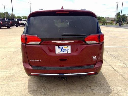 2018 Chrysler Pacifica Touring-L